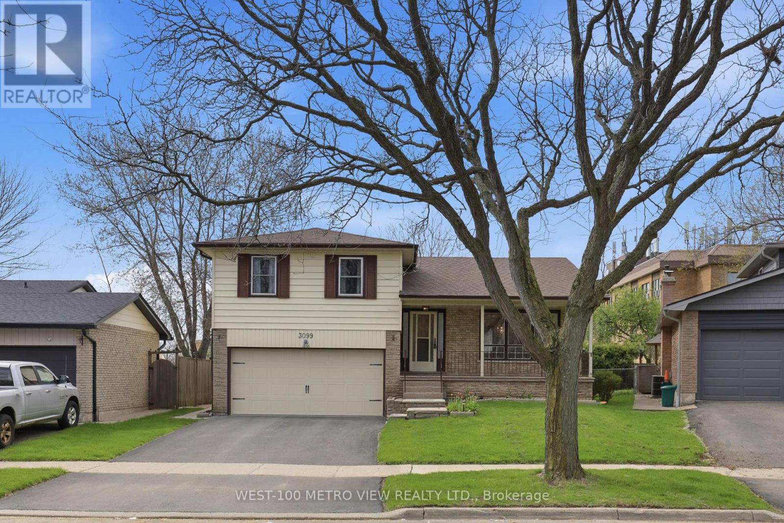 Detached at 3099 BENTWORTH DRIVE, Burlington (Palmer)