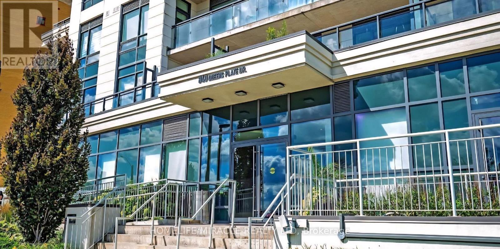 Apartment at 1512 - 840 QUEENS PLATE DRIVE, Toronto (West Humber-Clairville)