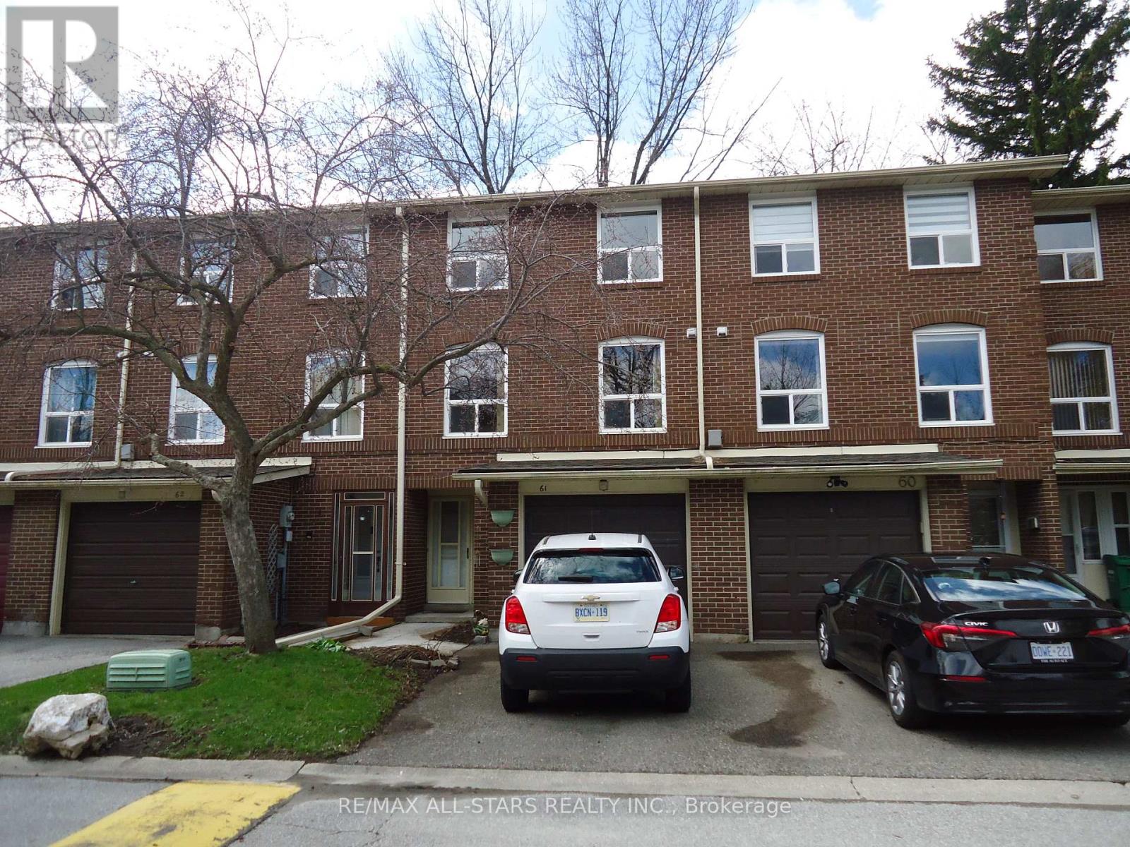 Townhouse at 61 EDEN PARK DRIVE, Brampton (Southgate)
