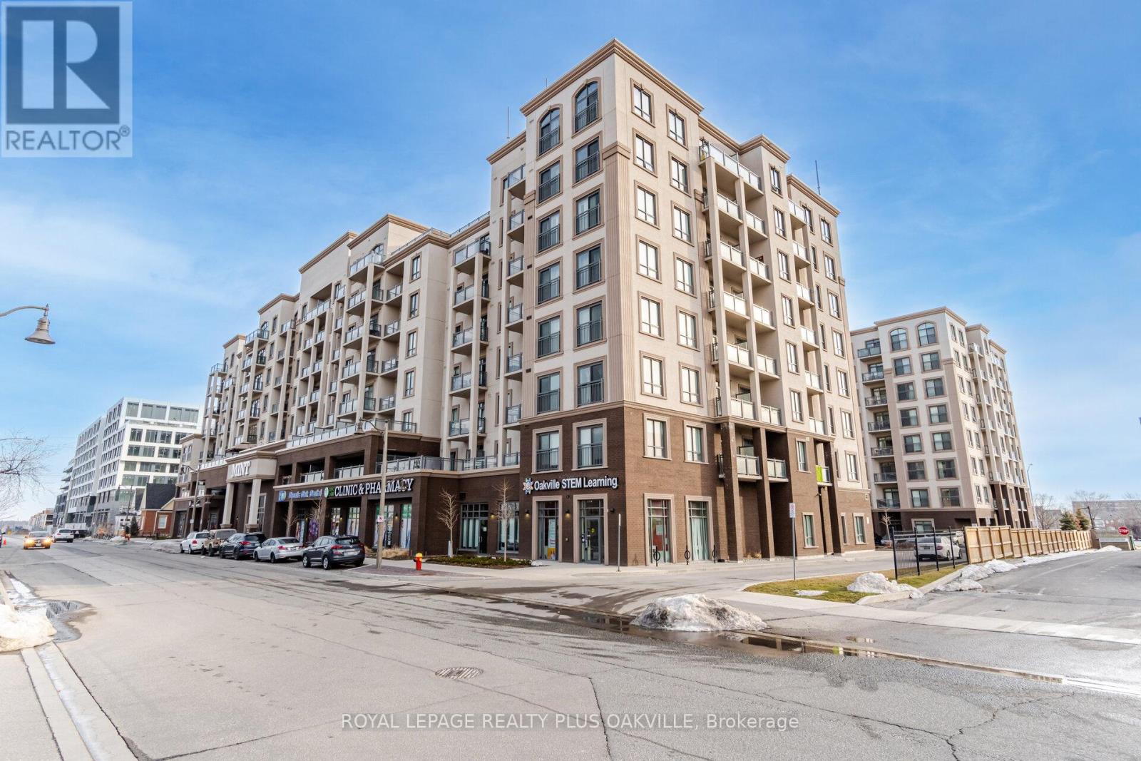 Apartment at 804 - 2486 OLD BRONTE ROAD, Oakville (WM Westmount)