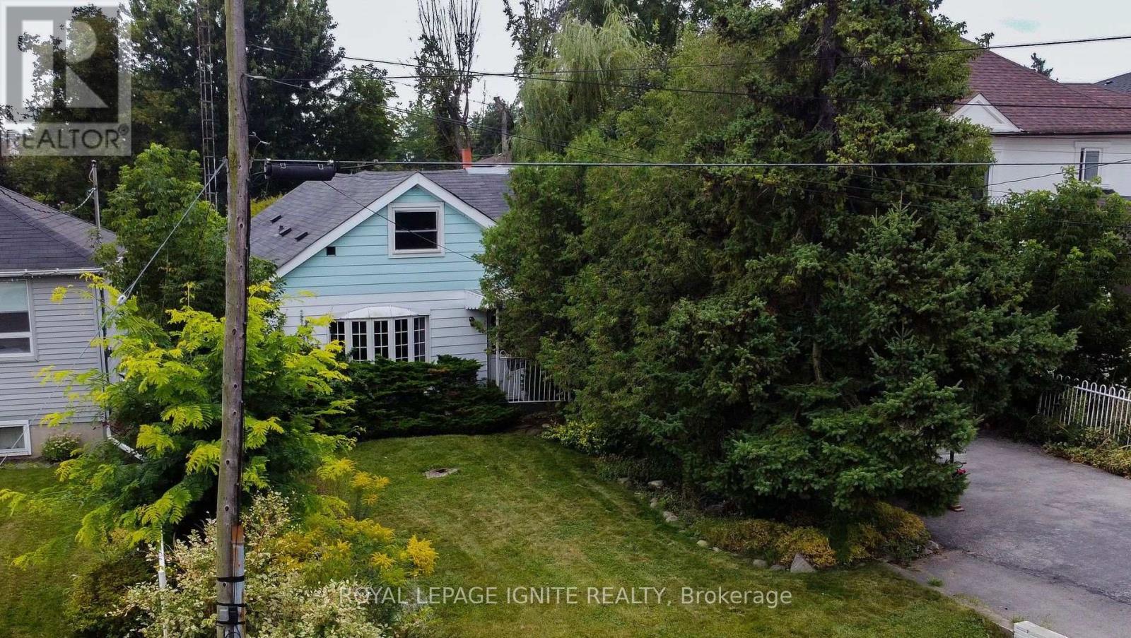 Detached at 450 MARF AVENUE, Mississauga (Mineola)