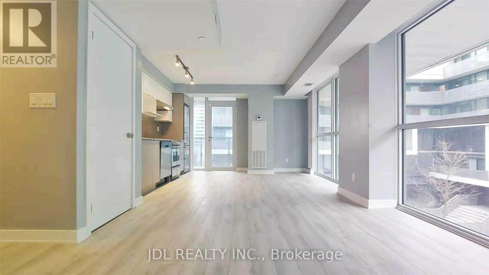 Apartment at 423 - 160 FLEMINGTON ROAD, Toronto (Yorkdale-Glen Park)