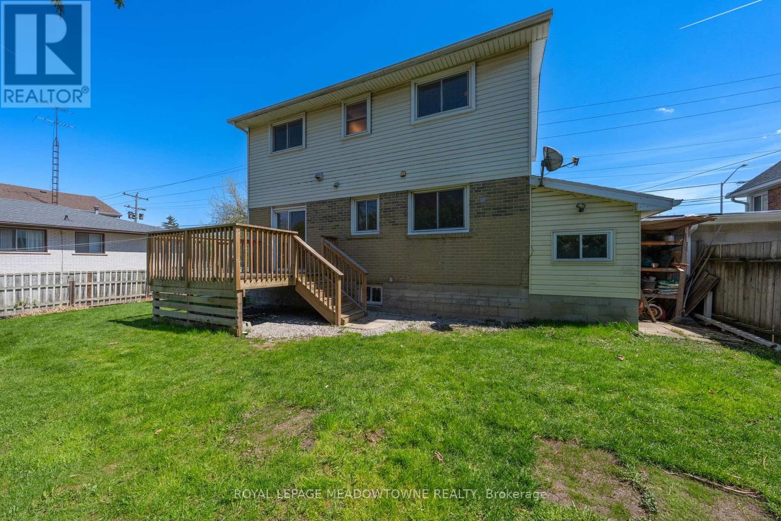 Semi-Detached/Link at 82 MAPLE AVENUE, Halton Hills