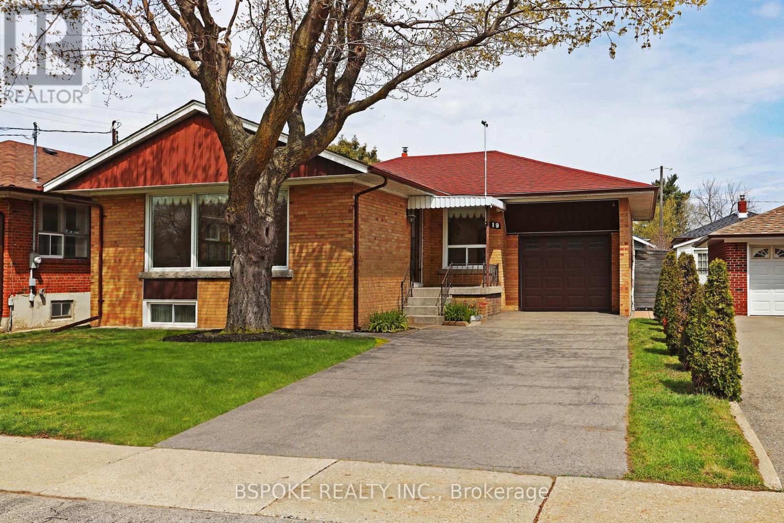 Detached at 19 NORDIN AVENUE, Toronto (Islington-City Centre West)