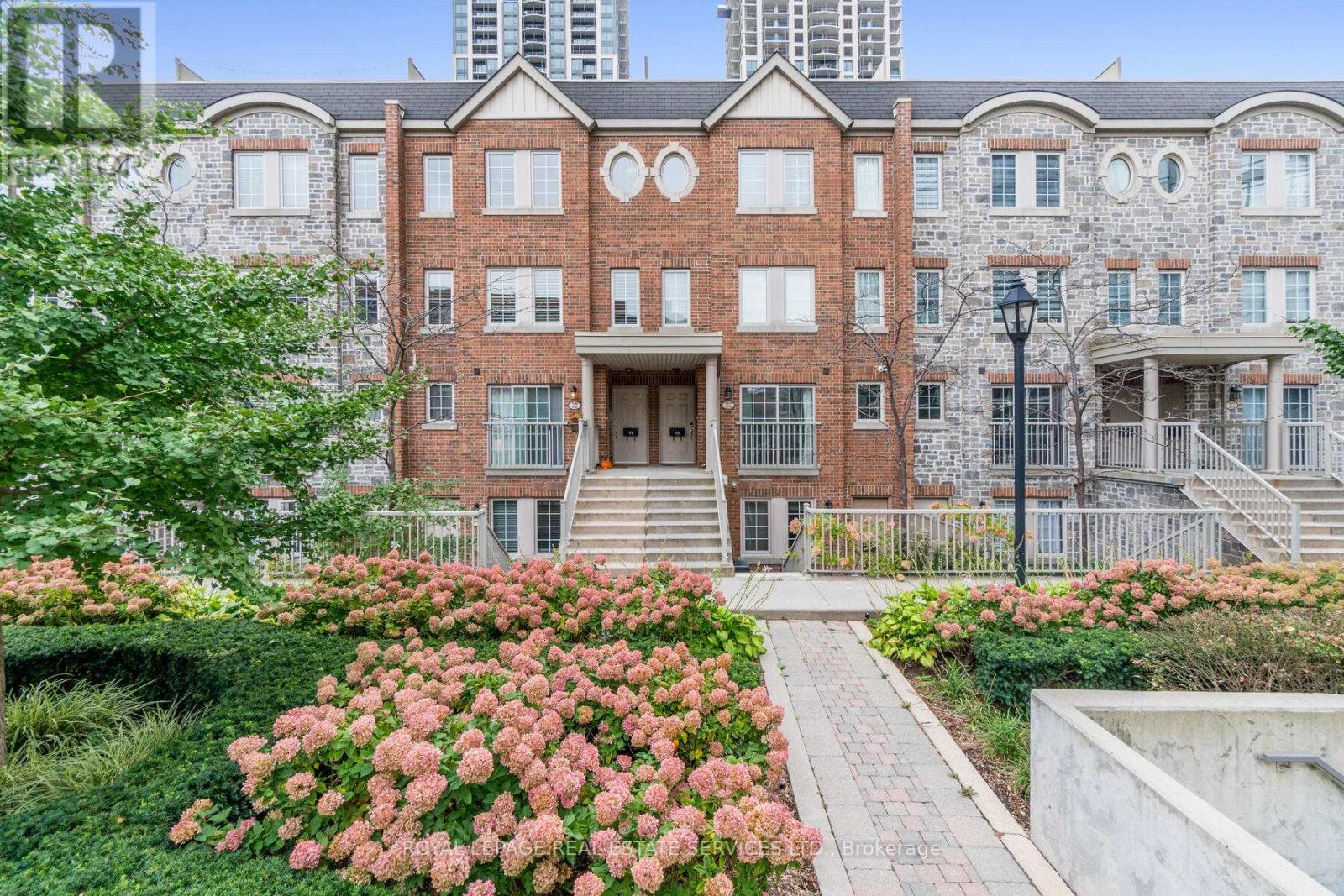 Townhouse at 79 - 9 WINDERMERE AVENUE, Toronto (High Park-Swansea)