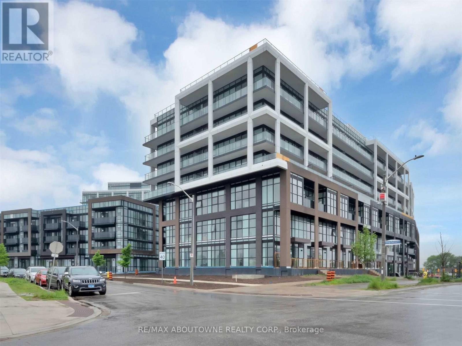 Apartment at 814 - 50 GEORGE BUTCHART DRIVE, Toronto (Downsview-Roding-CFB)