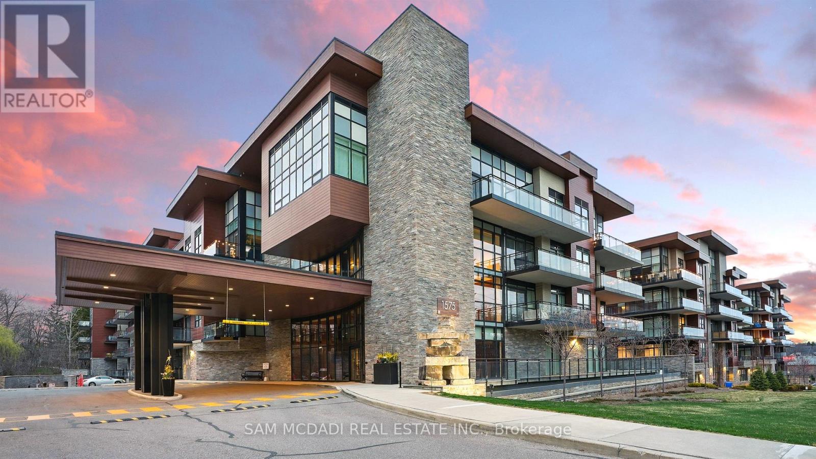 Apartment at 415 - 1575 LAKESHORE ROAD W, Mississauga (Clarkson)