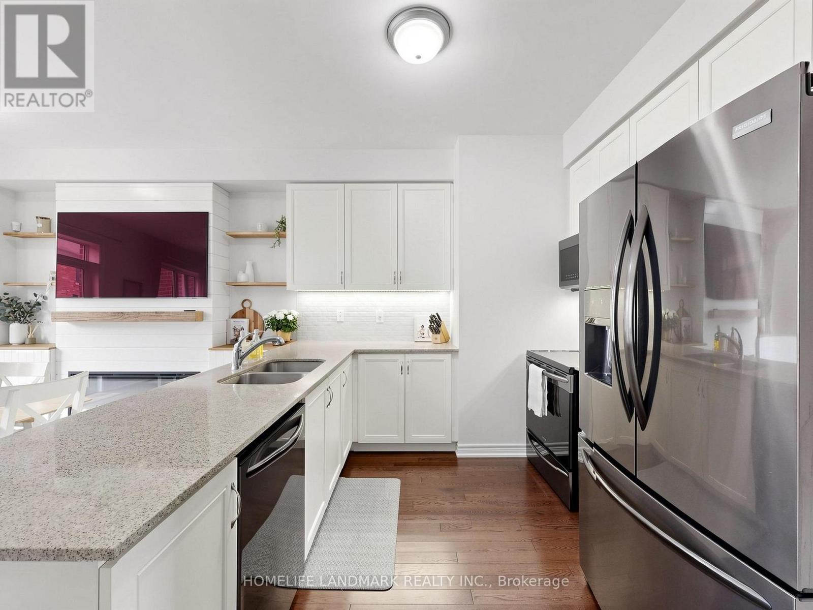 Townhouse at 31 TRUE BLUE CRESCENT, Caledon