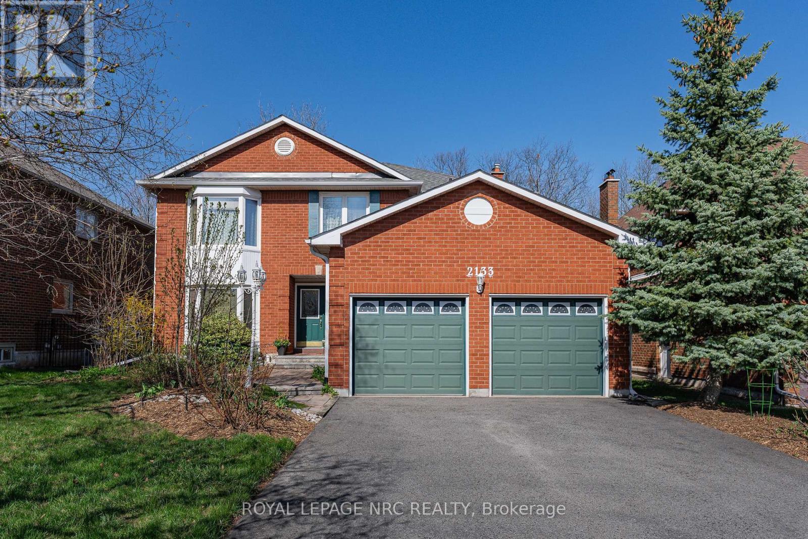 Detached at 2133 GRAND BOULEVARD, Oakville (JC Joshua Creek)