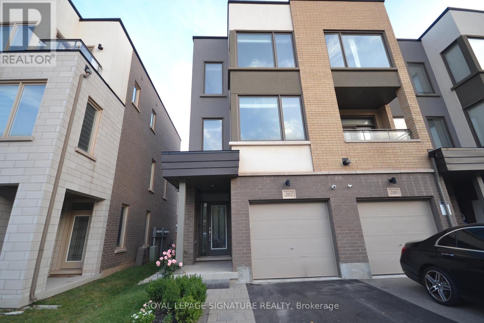 Townhouse at 202 HUGUENOT ROAD, Oakville (GO Glenorchy)