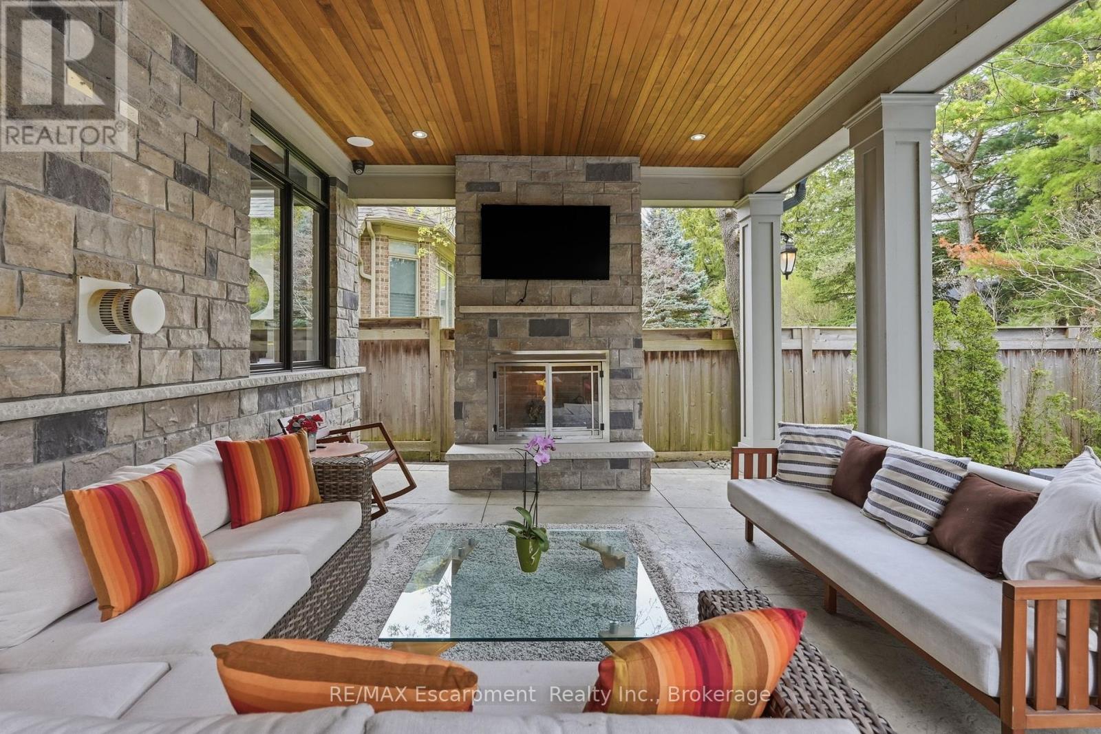 Detached at 4180 LAKESHORE ROAD, Burlington