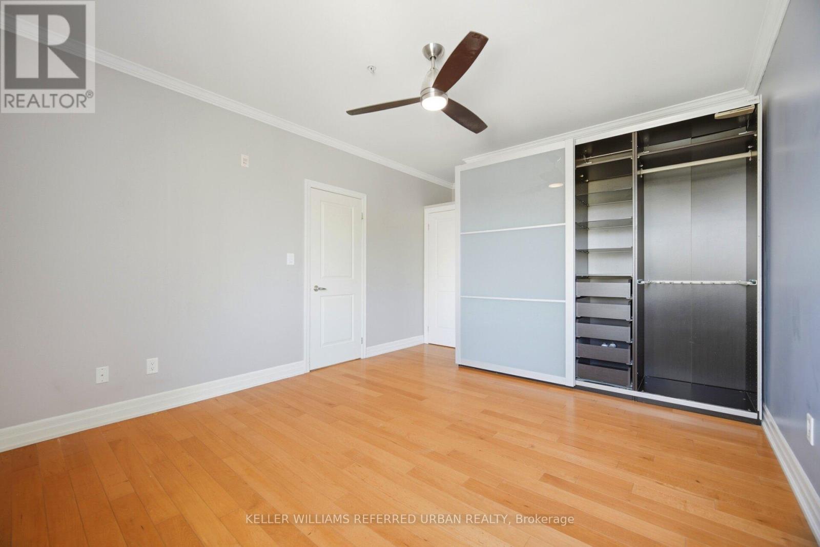 Apartment at 305 - 459 KERR STREET, Oakville