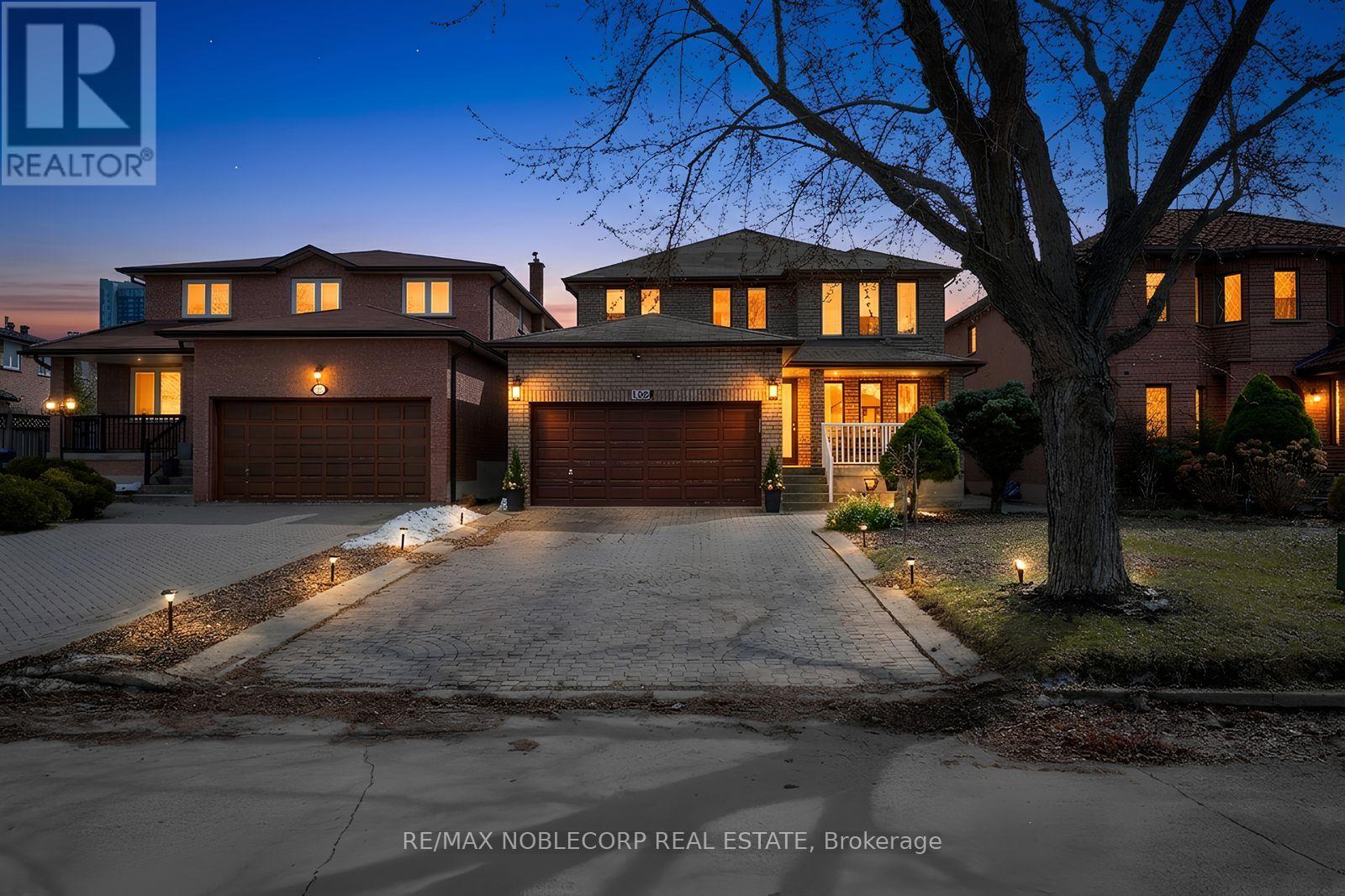 Detached at 100 GLENN HAWTHORNE BOULEVARD S, Mississauga (Hurontario)