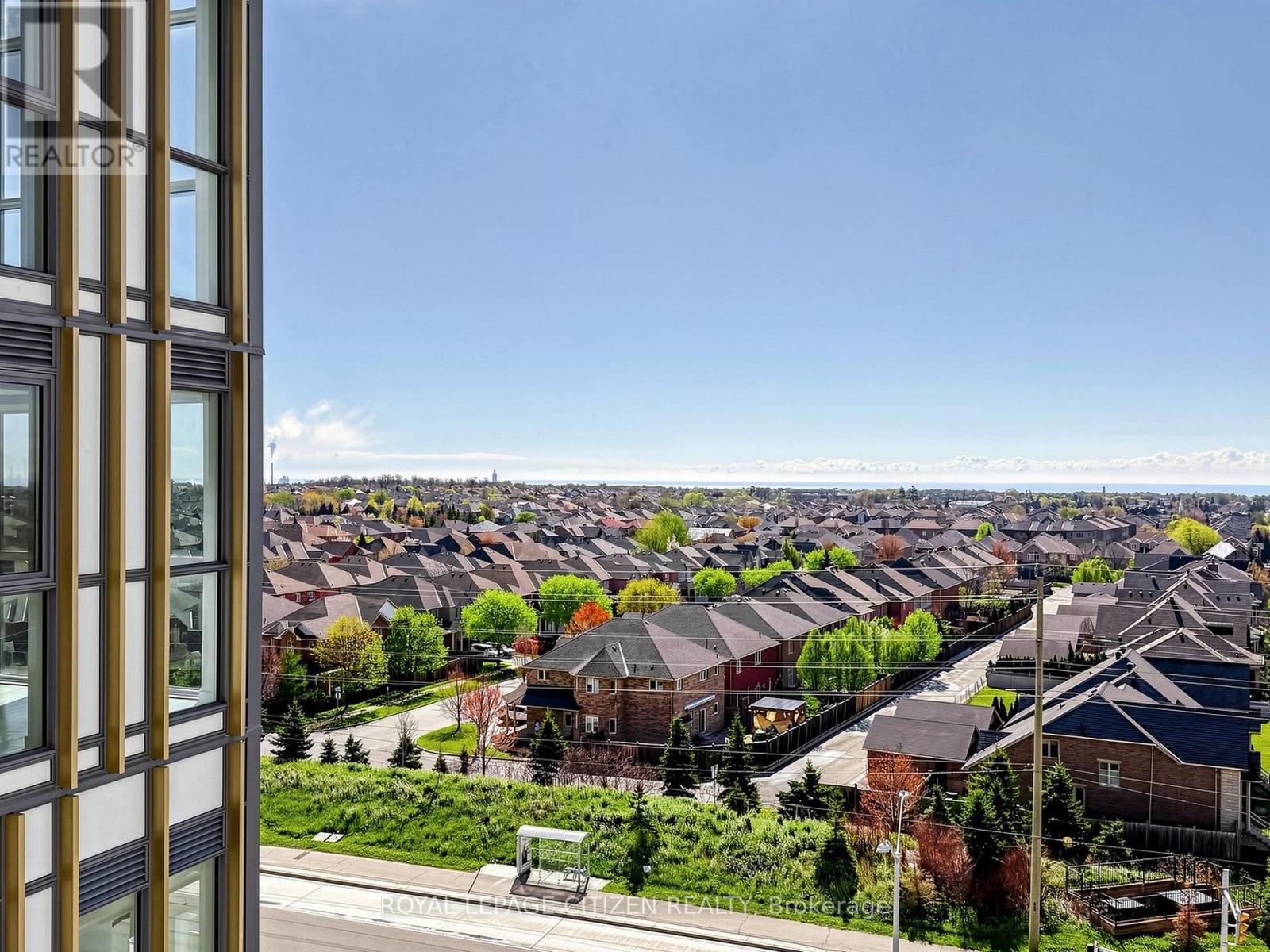 Apartment at 814 - 1005 DUNDAS STREET, Oakville