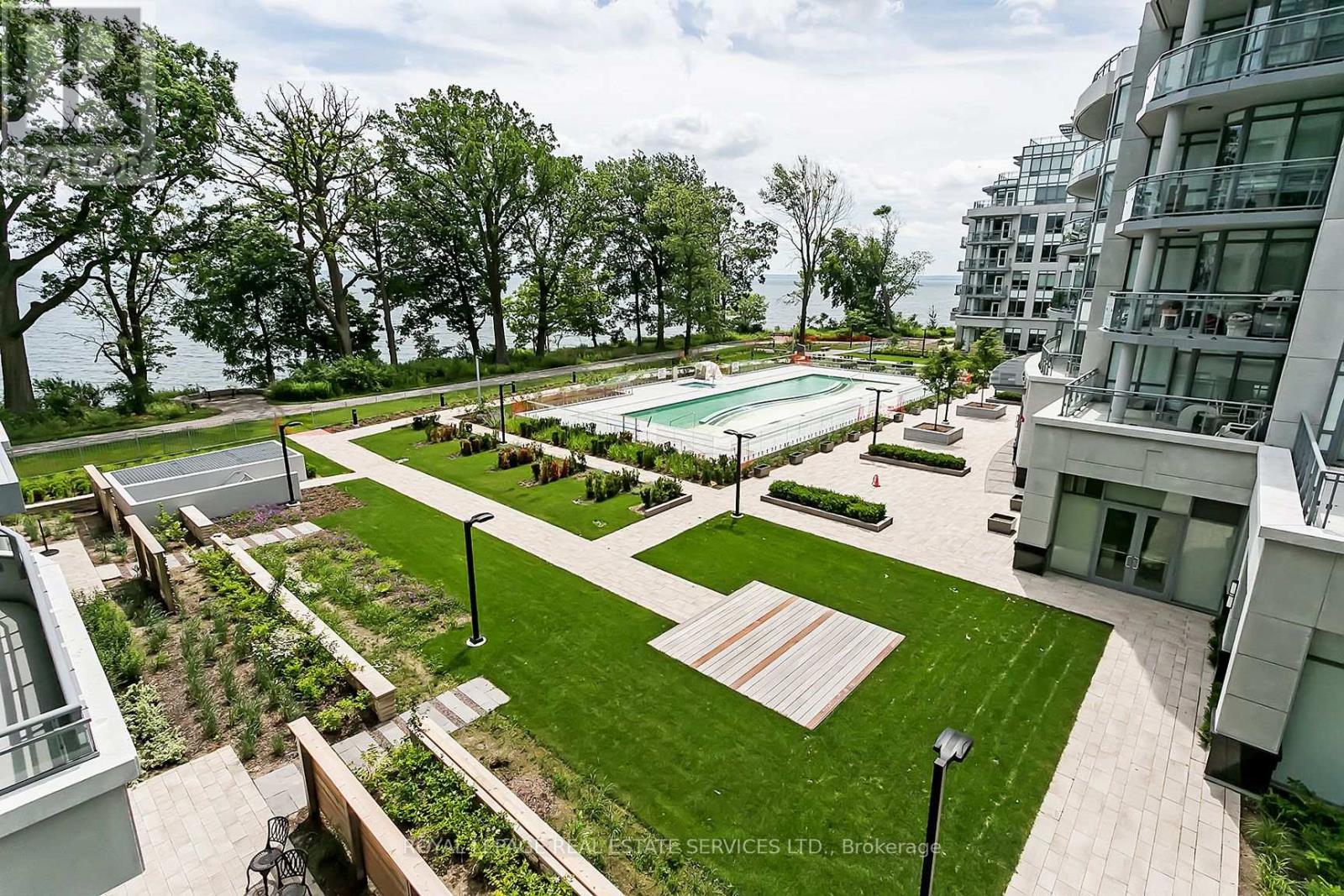 Apartment at 327 - 3500 LAKESHORE ROAD W, Oakville (BR Bronte)