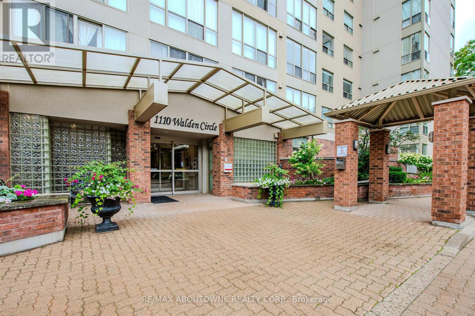 Apartment at 903 - 1110 WALDEN CIRCLE, Mississauga (Clarkson)