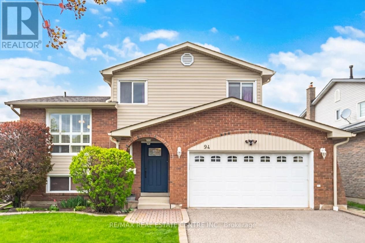 Detached at 94 BLACKTHORN LANE, Brampton (Brampton North)