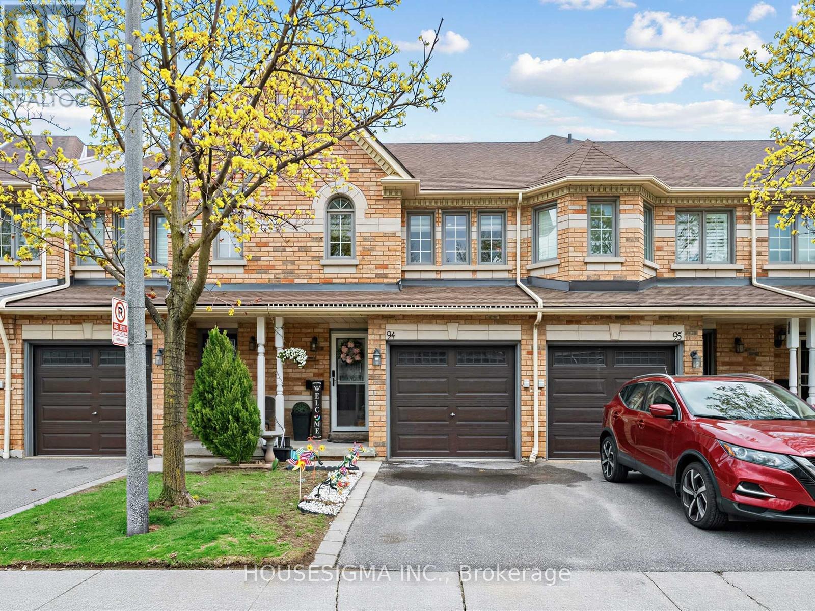 Townhouse at 94 - 455 APACHE COURT, Mississauga (Hurontario)
