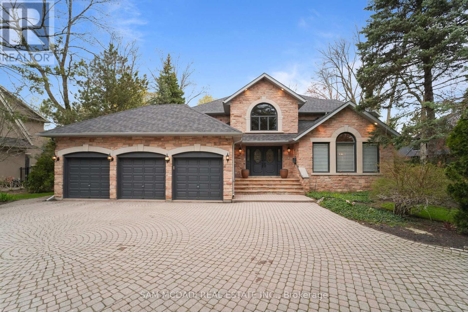 Detached at 495 MEADOW WOOD ROAD, Mississauga (Clarkson)