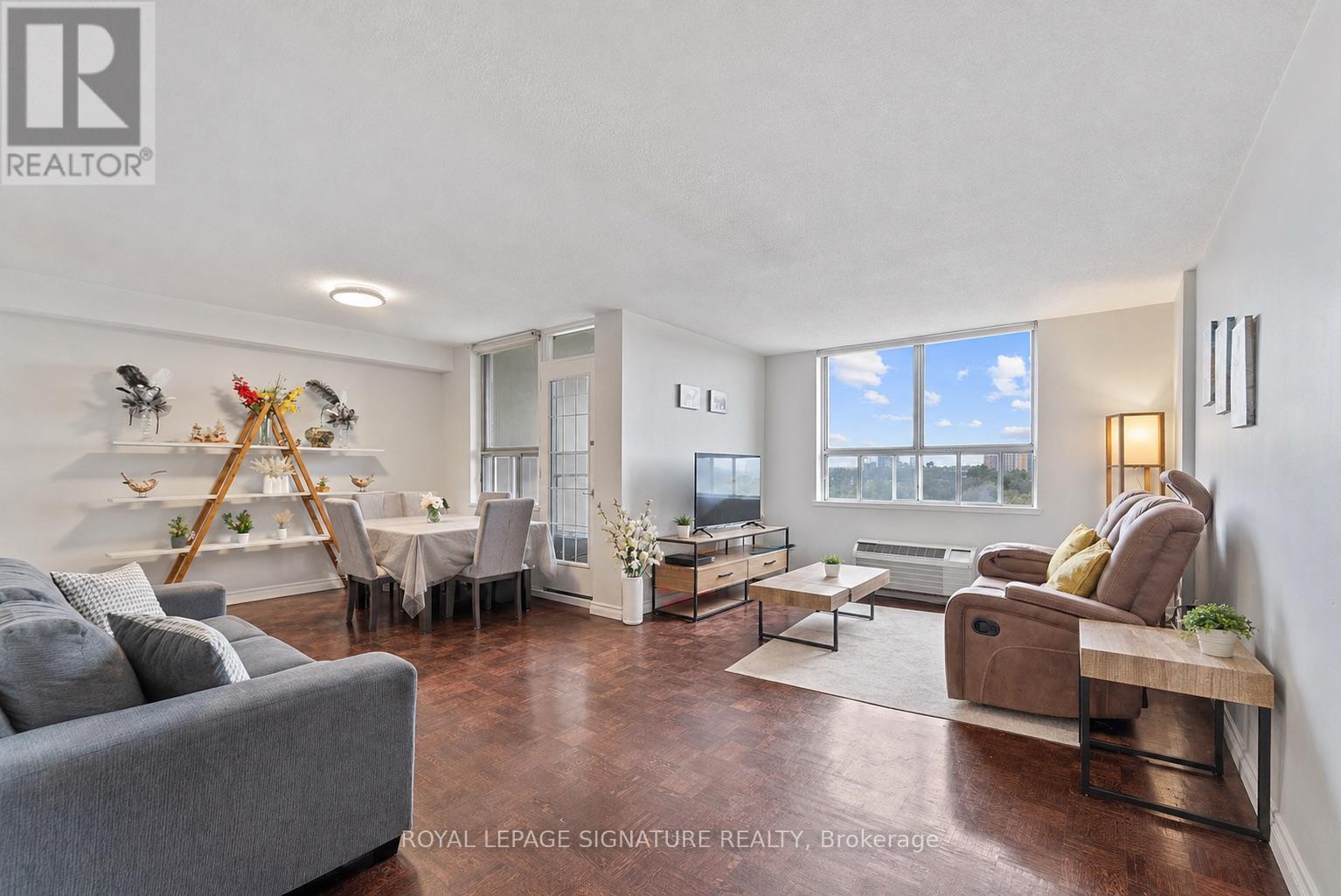 Apartment at 905 - 2825 ISLINGTON AVENUE, Toronto (Humber Summit)