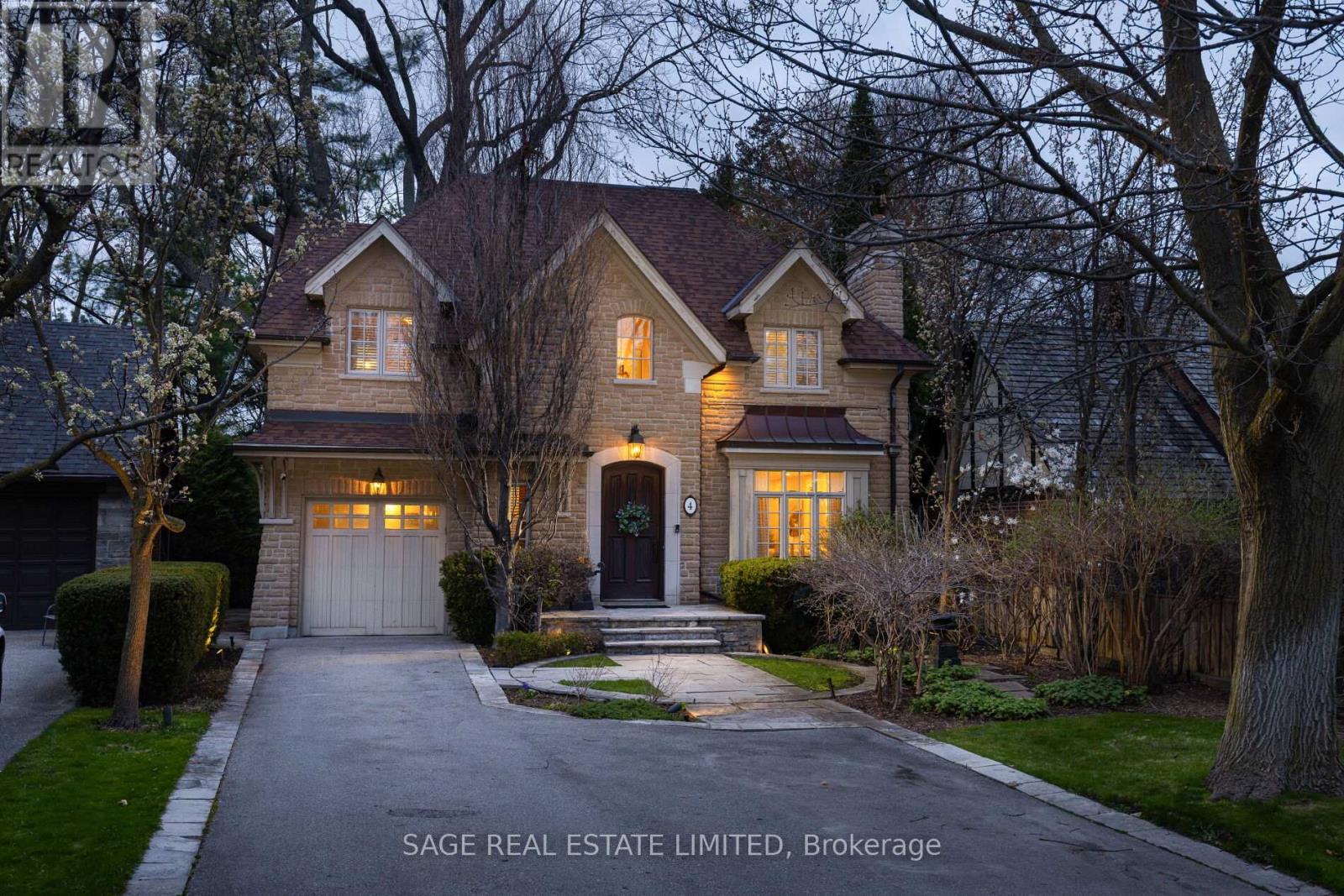 Detached at 4 REIGATE ROAD, Toronto (Edenbridge-Humber Valley)