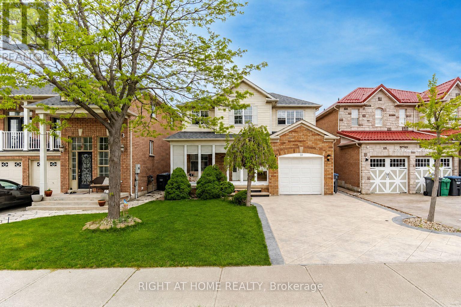 Detached at 10 CHARLESWOOD CIRCLE, Brampton (Fletcher's Meadow)