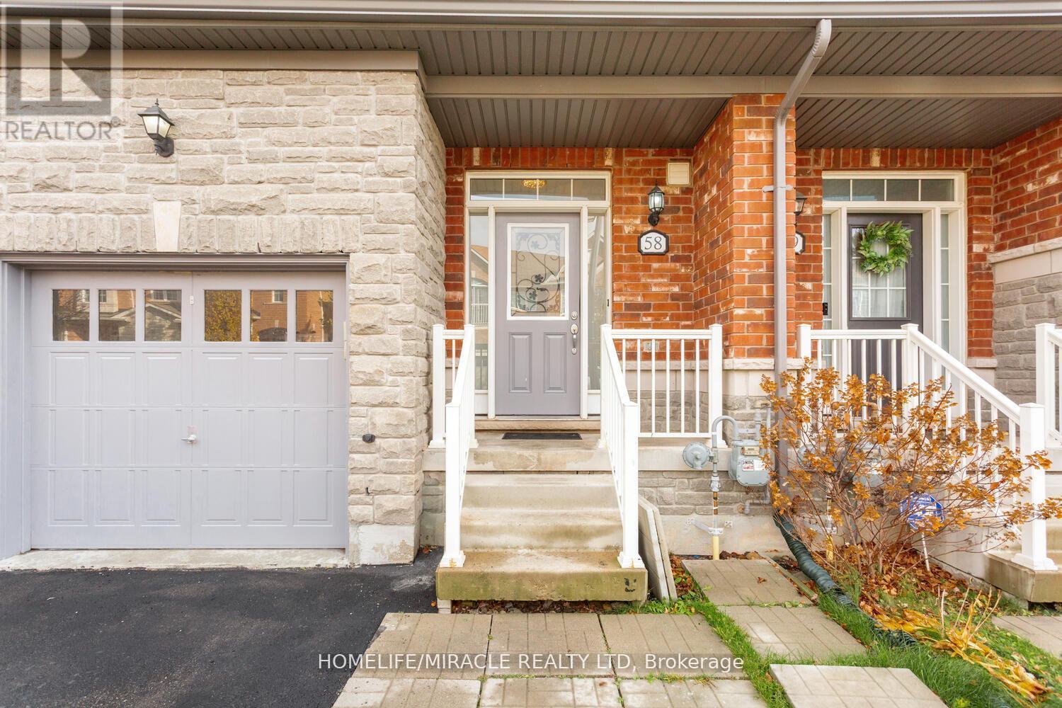 Townhouse at 58 - 745 FARMSTEAD DRIVE, Milton (WI Willmott)