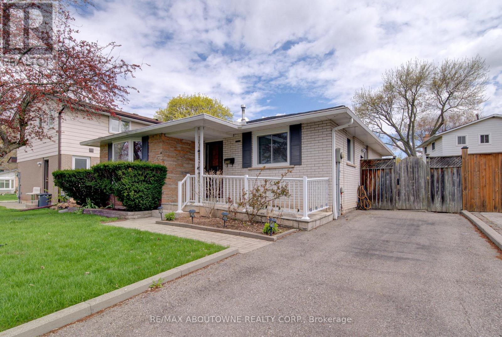 Detached at 1229 OWEN COURT, Oakville (CP College Park)