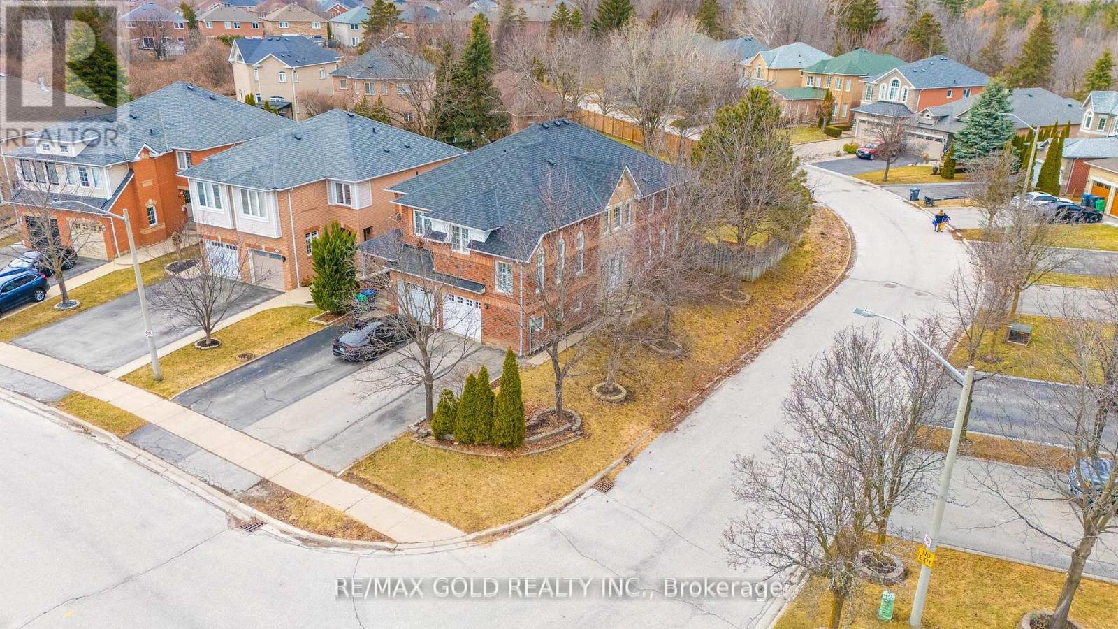 Semi-Detached/Link at 7330 FRONTIER RIDGE, Mississauga (Meadowvale Village)