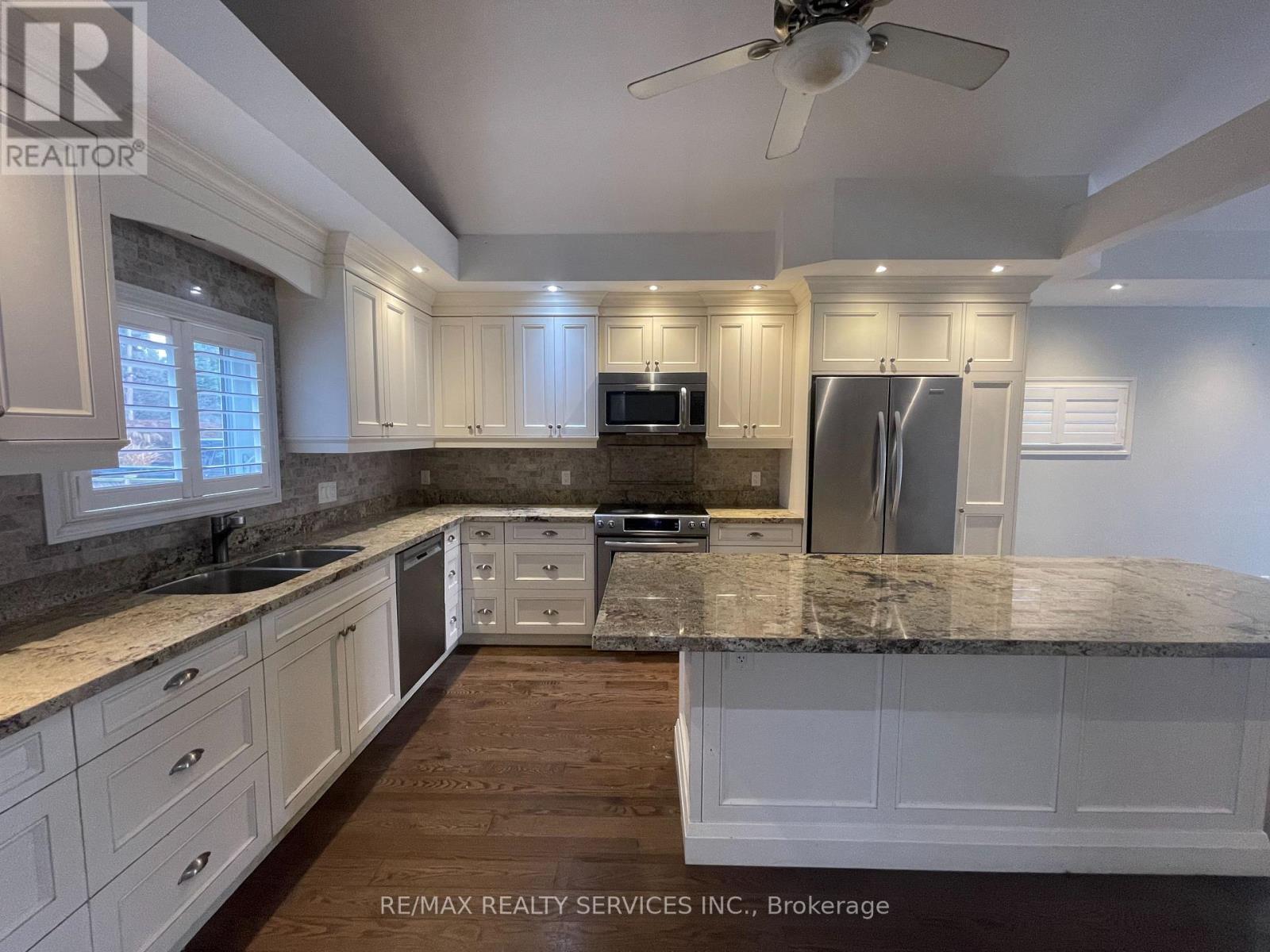 Detached at 109 RIVER ROAD, Brampton (Huttonville)