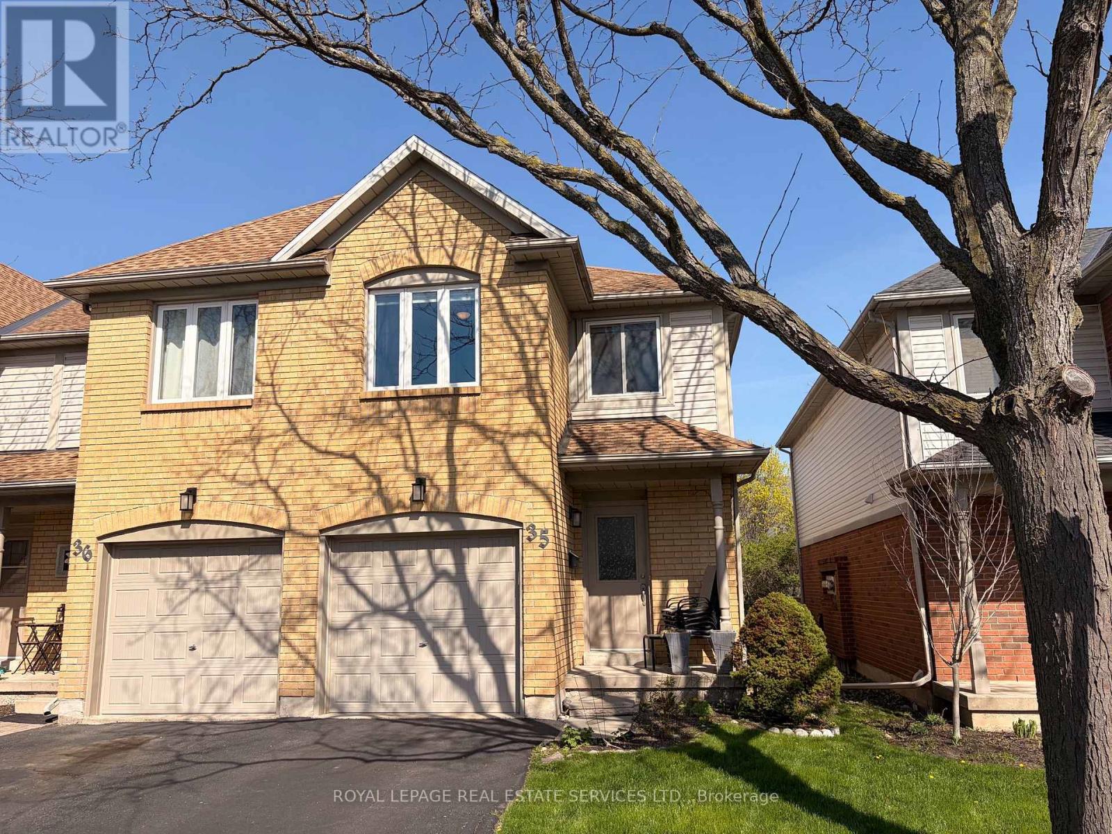Townhouse at 35 - 2920 HEADON FOREST DRIVE, Burlington (Headon)