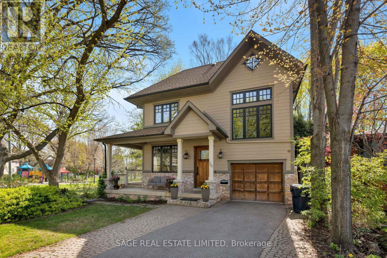 Detached at 39 LOYALIST ROAD, Toronto (Kingsway South)