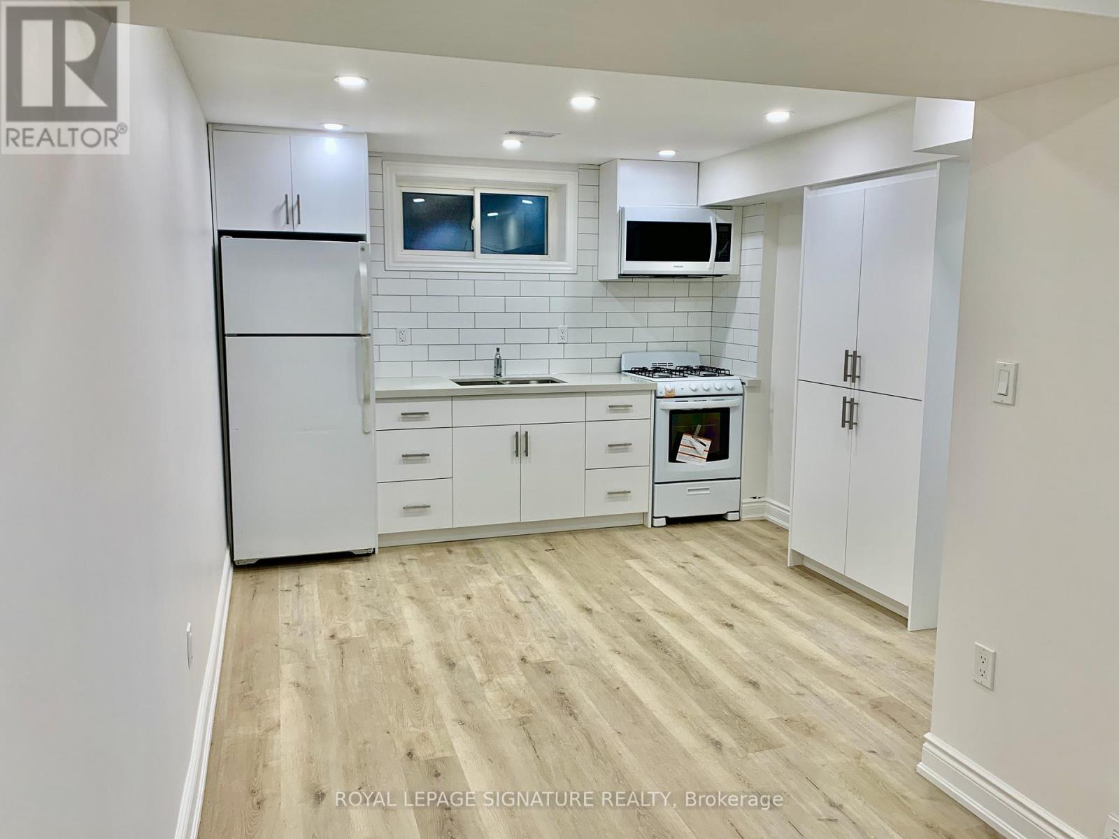 Detached at 4 - 977 GLENCAIRN AVENUE, Toronto