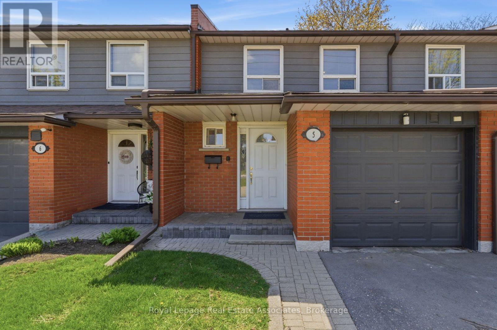 Townhouse at 5 - 1616 HAIG BOULEVARD, Mississauga (Lakeview)
