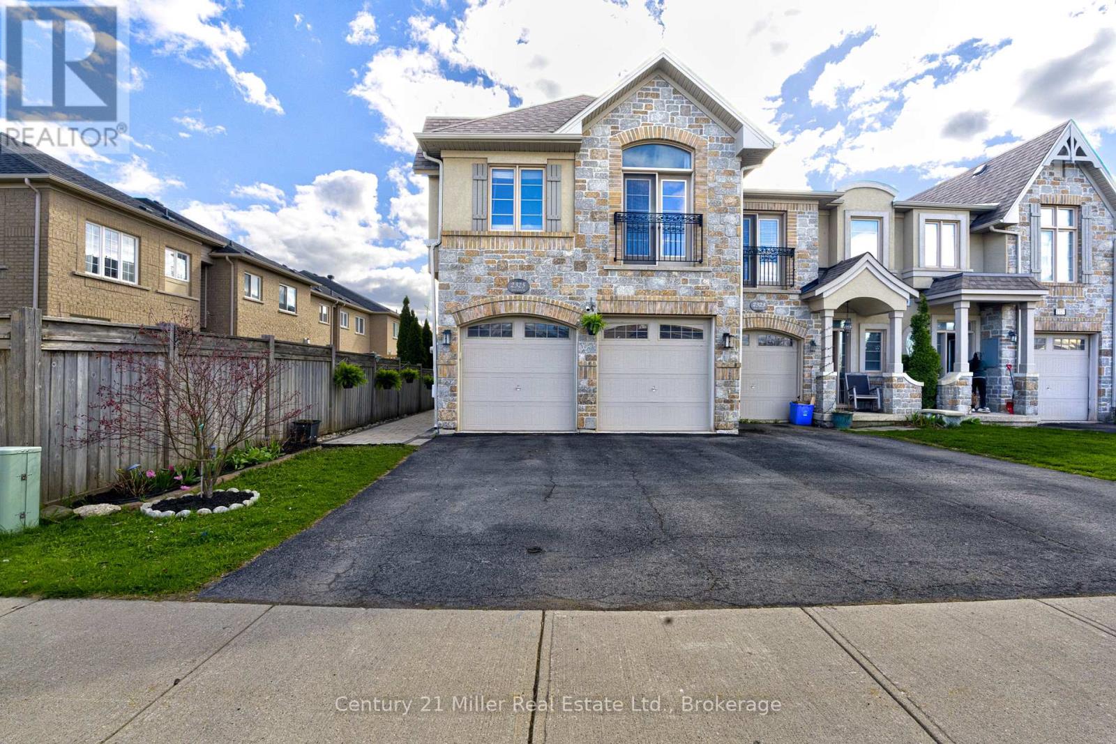 Townhouse at 2325 STONE GLEN CRESCENT, Oakville (WM Westmount)