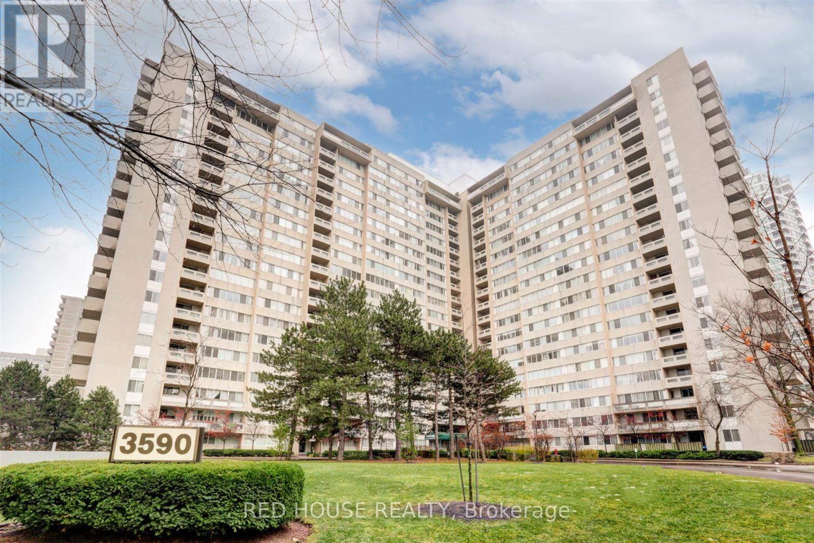 Apartment at 705 - 3590 KANEFF CRESCENT, Mississauga (Mississauga Valleys)