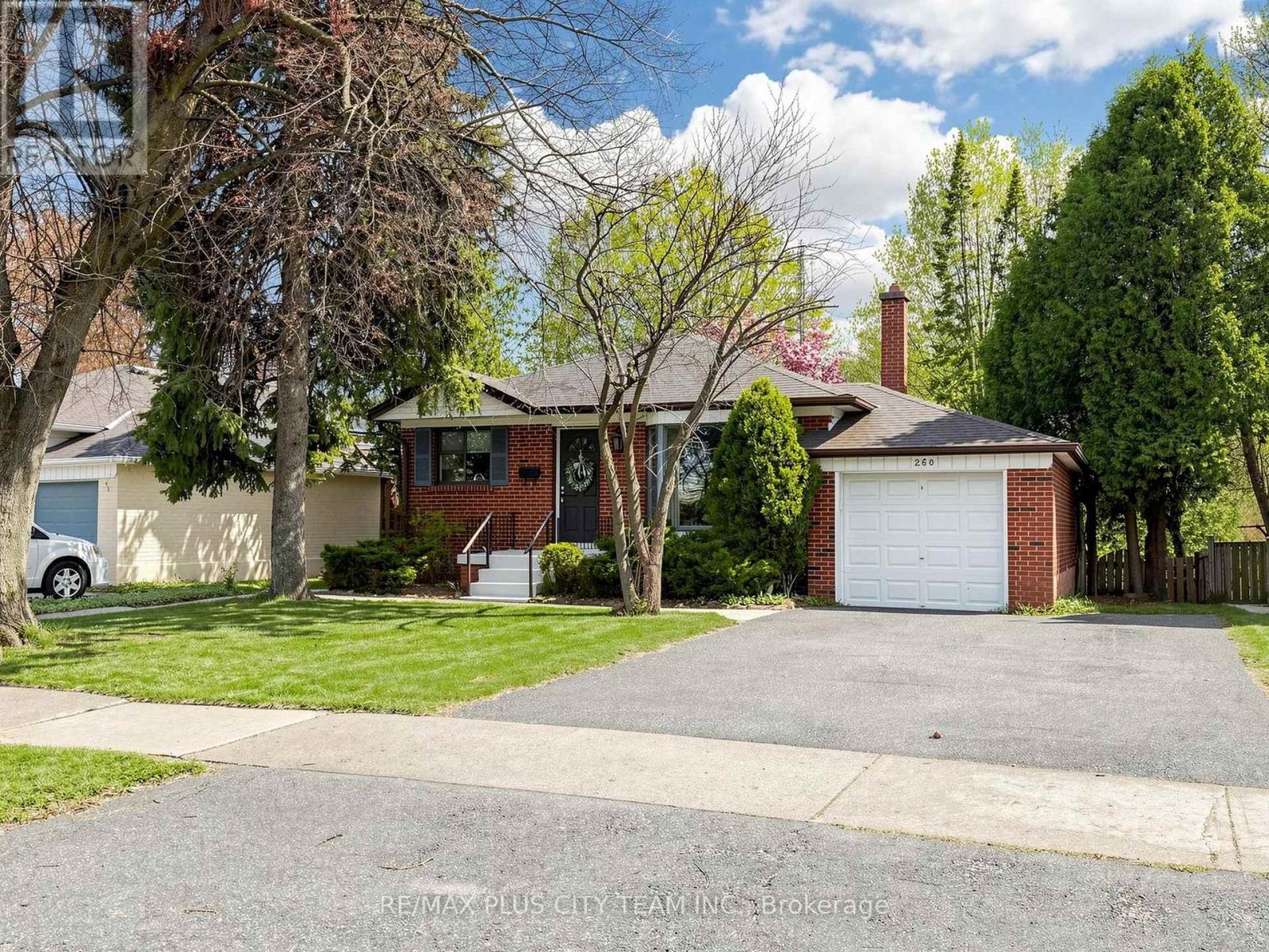 Detached at 260 RENFORTH DRIVE, Toronto