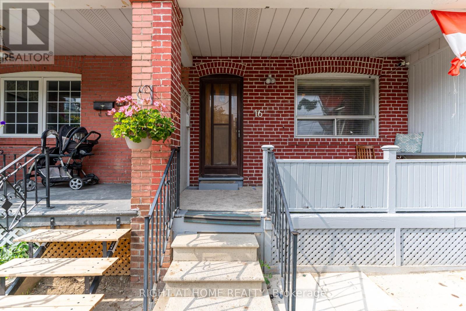 Semi-Detached/Link at 16 PRYOR AVENUE, Toronto (Weston-Pellam Park)