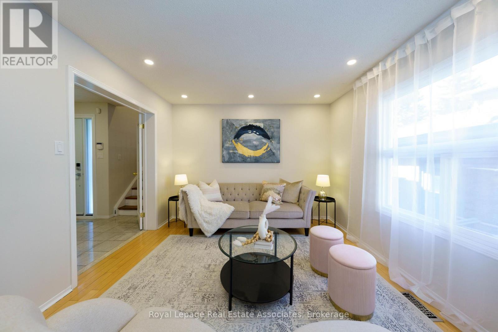 Detached at 6763 DOLMAGE COURT, Mississauga