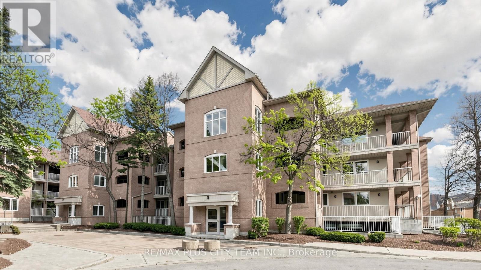 Townhouse at 111 - 55 BRISTOL ROAD E, Mississauga (Hurontario)