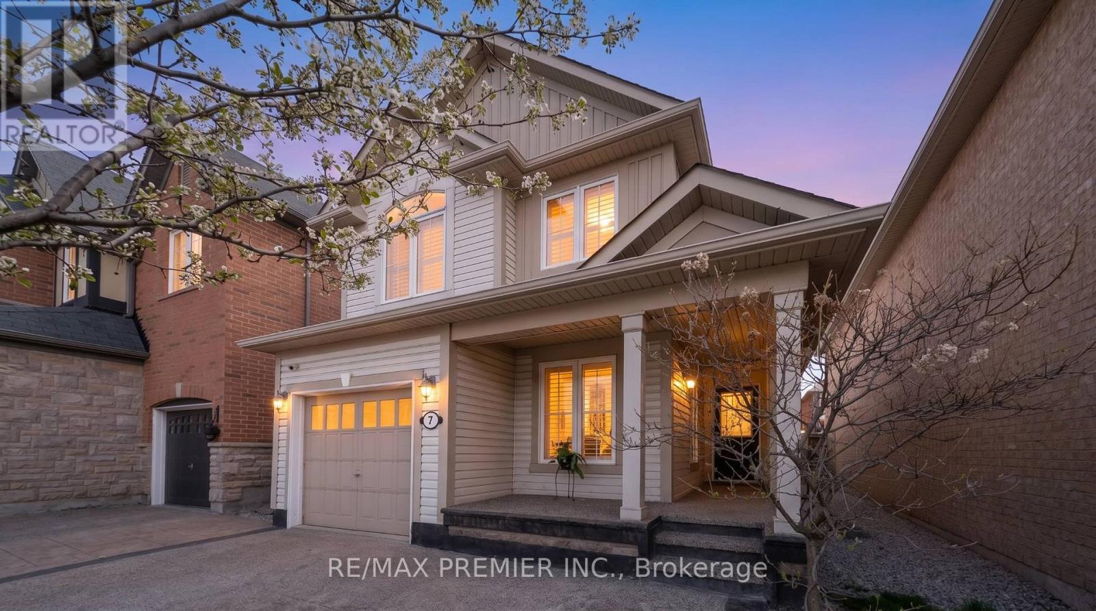 Detached at 7 STEMFORD ROAD, Brampton (Northwest Brampton)