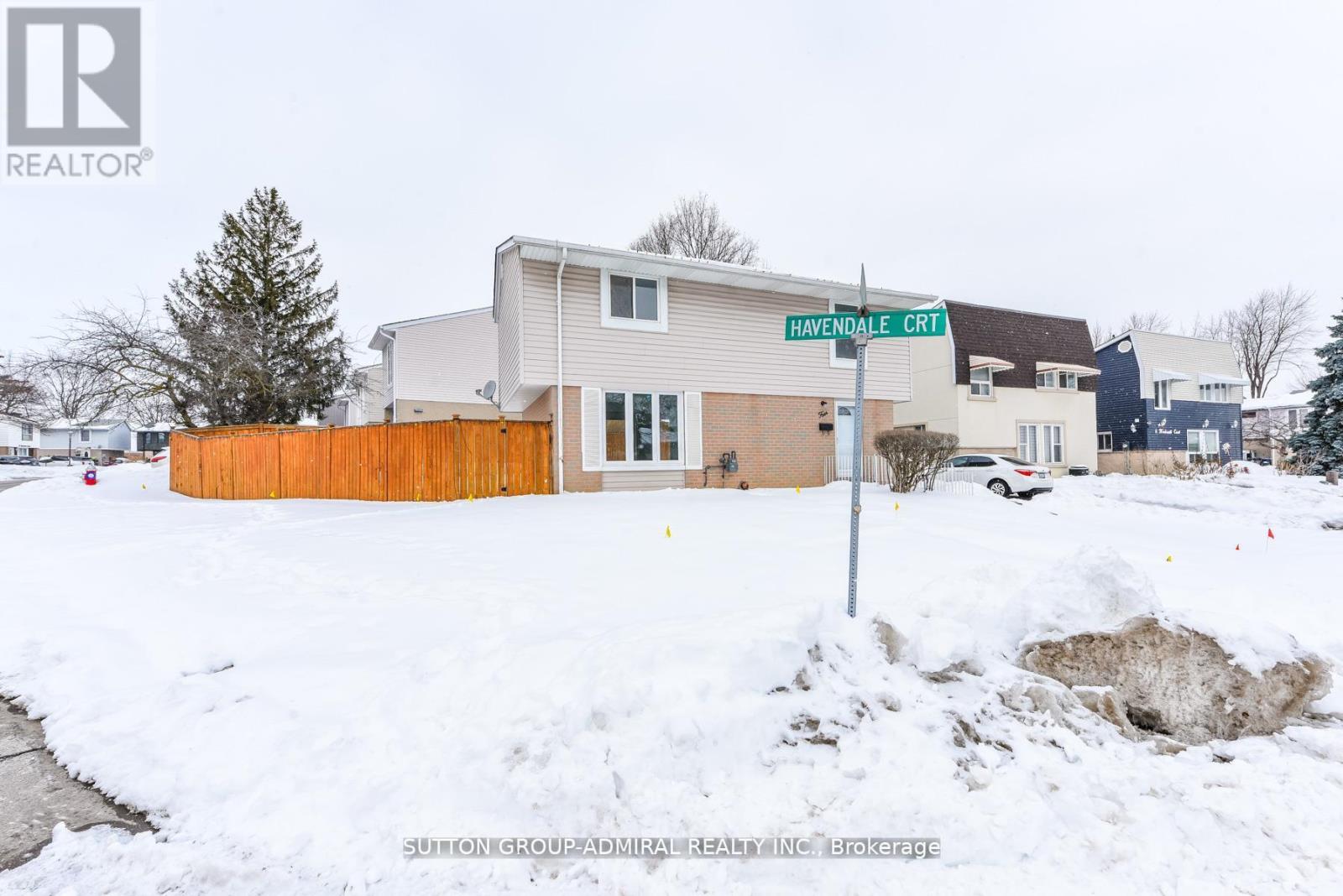 Detached at 4 HARDCASTLE COURT, Brampton (Central Park)