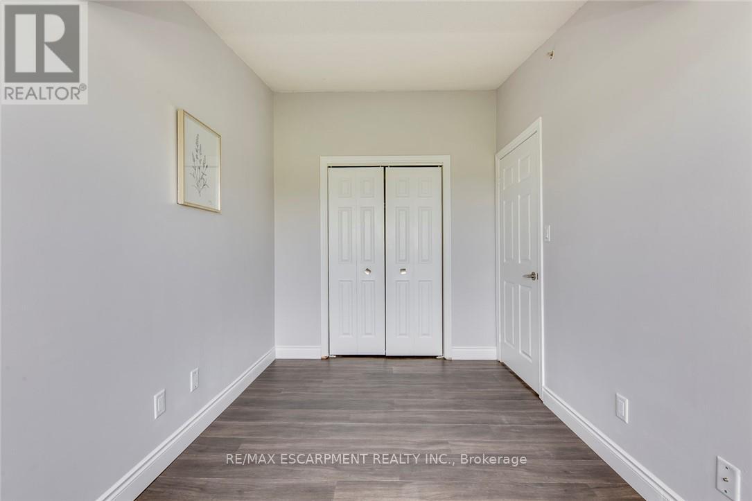Apartment at 403 - 2055 APPLEBY LINE, Burlington