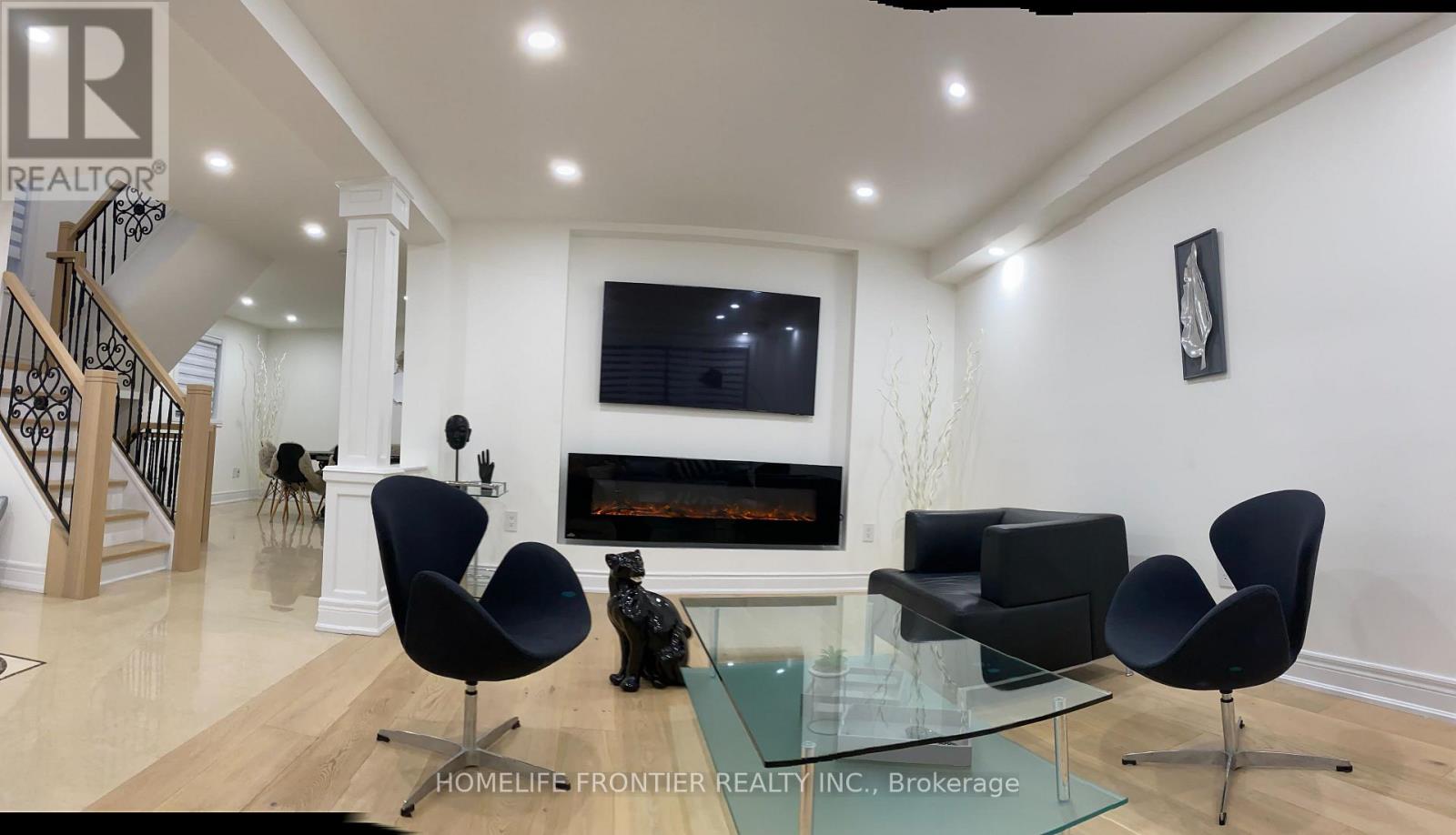 Detached at 17 BERTRAM STREET W, Toronto