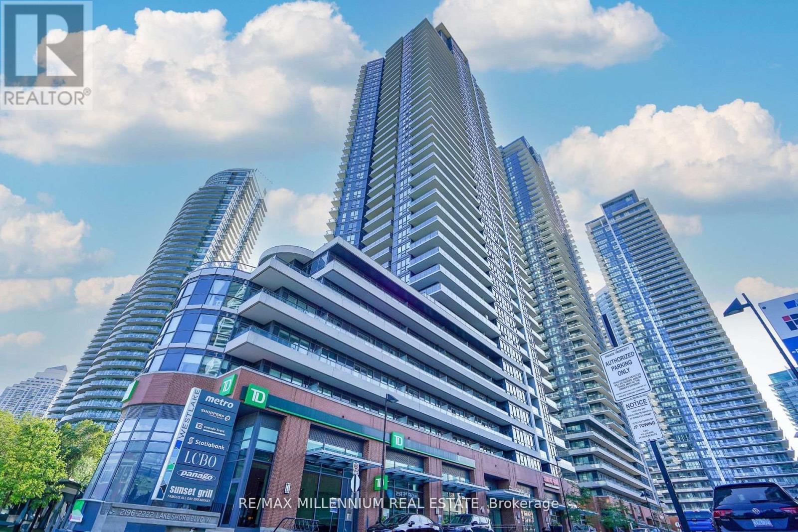 Apartment at 308 - 2212 LAKE SHORE BOULEVARD W, Toronto (Mimico)