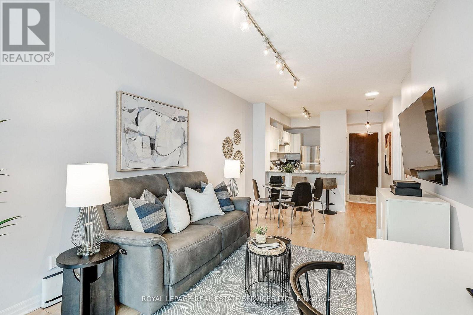 Apartment at 1106 - 1359 RATHBURN ROAD, Mississauga (Rathwood)