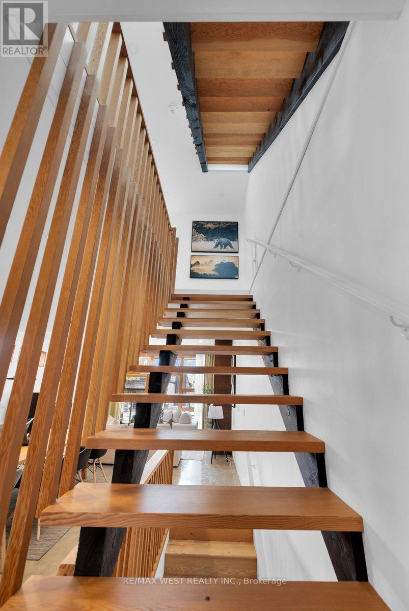 Detached at 38 SMITHFIELD DRIVE, Toronto