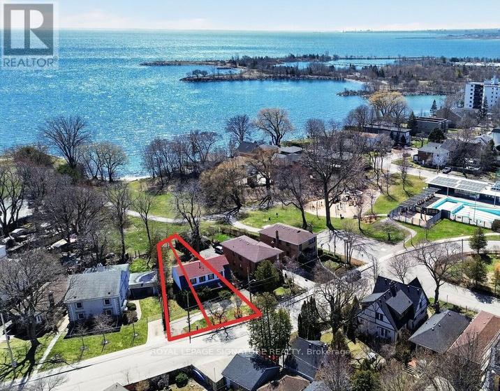 Detached at 175 LAKE SHORE DRIVE, Toronto (New Toronto)