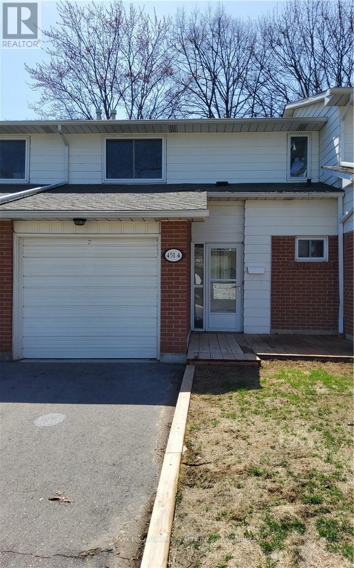 Townhouse at 4 - 451 WOODVIEW ROAD, Burlington (Roseland)