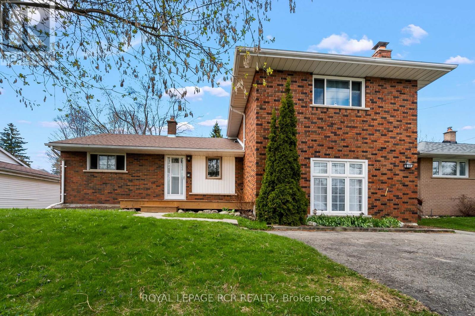Detached at MAIN - 90 TOWN LINE, Orangeville